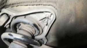 Замена ВСЕХ рычагов передней подвески Ауди А4 Б7. Состояние 15-летних рычагов или 170тис. км.