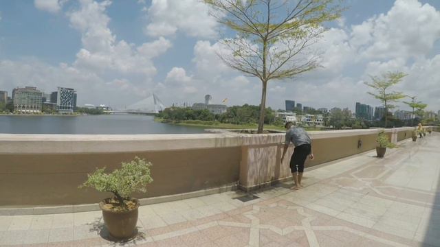 MT09 | Acacia Park | Putrajaya | KL heavy traffic смотреть онлайн