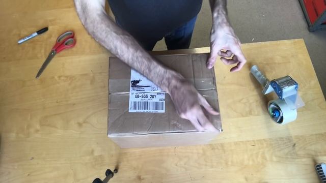 Picking, Packing and Labelling our ebay orders... смотреть онлайн