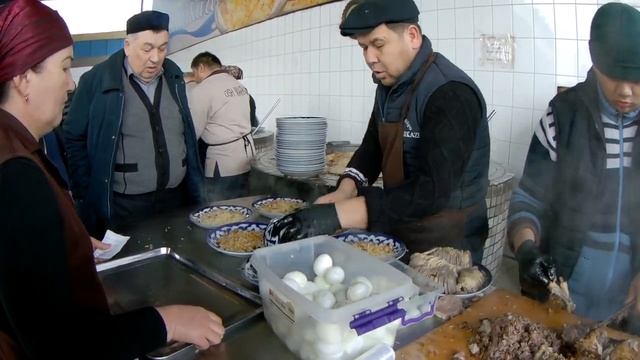 Ташкент.Центр плова.Тест новой транспортной карты. смотреть онлайн