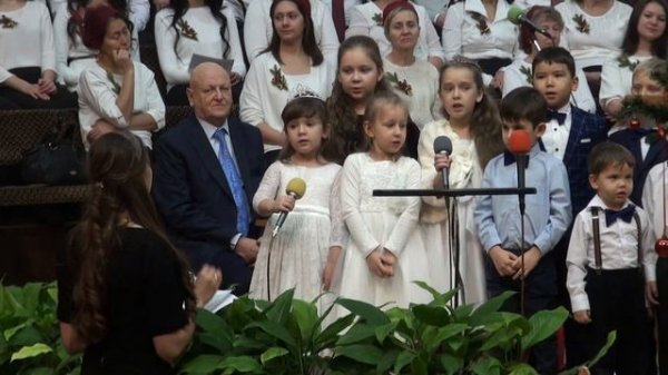 В яслях маленький Христос