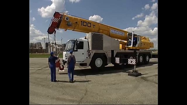 Мощный 100-тонный автокран ИВАНОВЕЦ КС-8973 смотреть онлайн