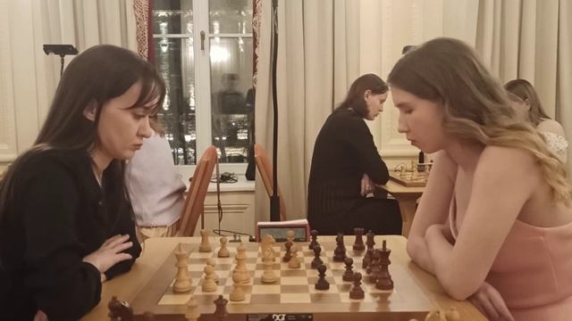 Дарья Войт (WGM 2252) - Екатерина Борисова (FM 2110). Блондинки против брюнеток, блиц. смотреть онлайн