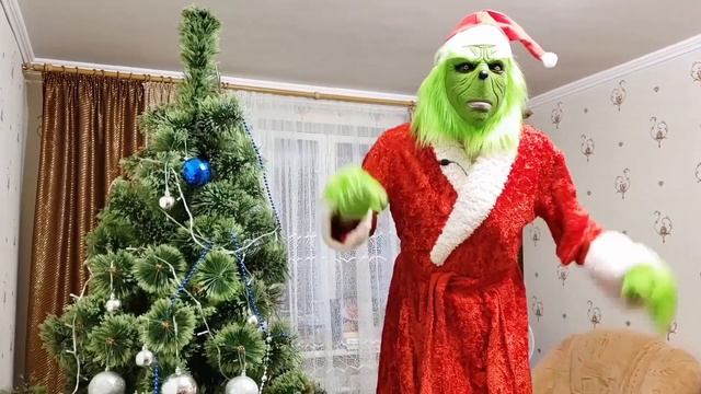 Милана и Гринч, который хотел украсть рождество смотреть онлайн