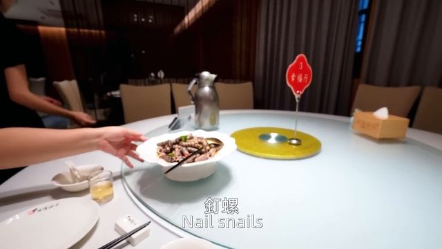 媳婦去點菜，孩子卻在背後議論媽媽，看看260元有哪些菜