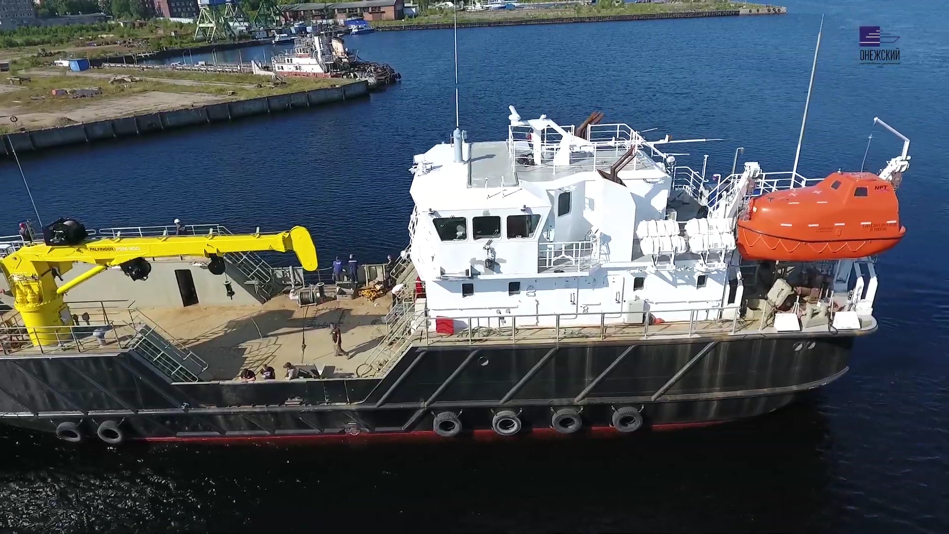 Обстановочное судно _Ладожский_ смотреть онлайн