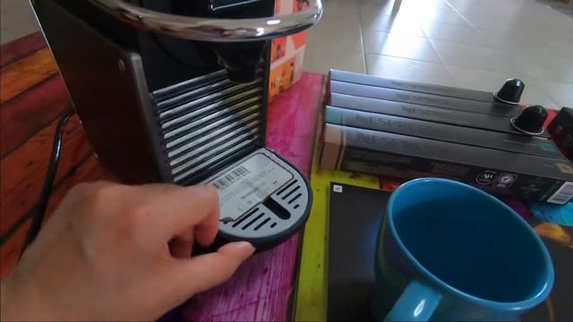 VLOG #21 - Unboxing NESPRESSO Pixie Electric Titan Coffee Machine | Singapore | August 2020 смотреть онлайн
