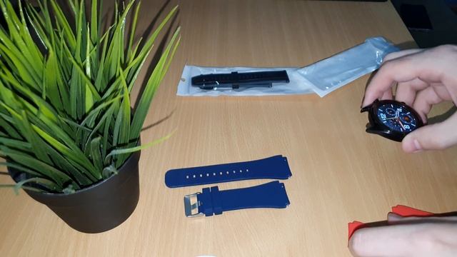 Huawei Watch GT/GT2 - Strap Replacement смотреть онлайн