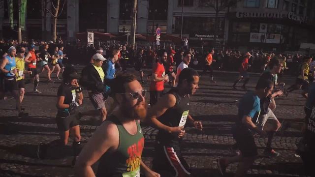 Marathon de Paris 2016 - La course vue par Compex смотреть онлайн