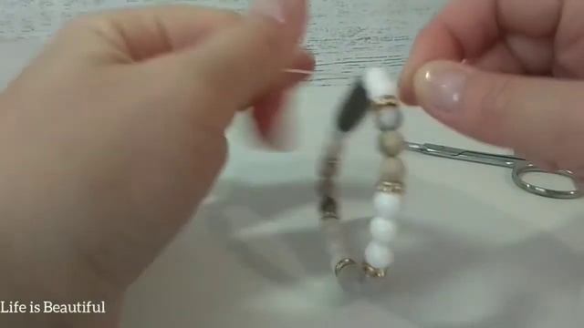Браслет из натуральных камней с бусиной Дзи на стрейч леске, как собрать браслет. смотреть онлайн