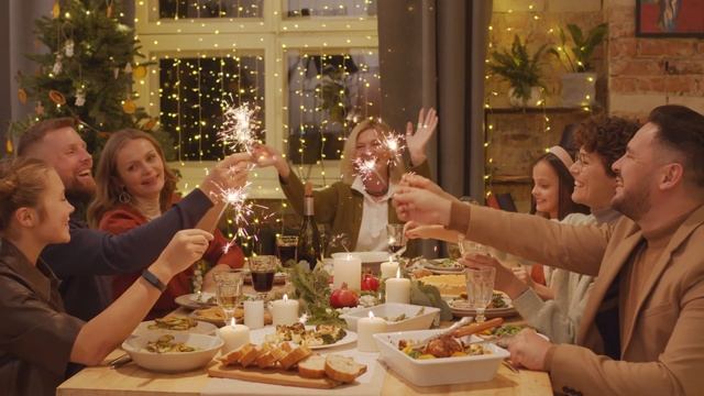 ЭТО В НОВЫЙ ГОД И РОЖДЕСТВО. Елена Оболенская - автор-испольнитель. Copyright© смотреть онлайн