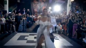 Я ВНОВЬ ОТ ТЕБЯ ХМЕЛЕЮ