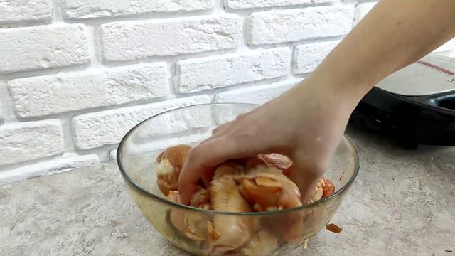 КРЫЛЫШКИ В МЕДОВО СОЕВОМ СОУСЕ ? смотреть онлайн