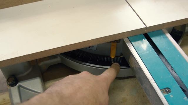 Ультимейт торцовка Makita LS1016 смотреть онлайн