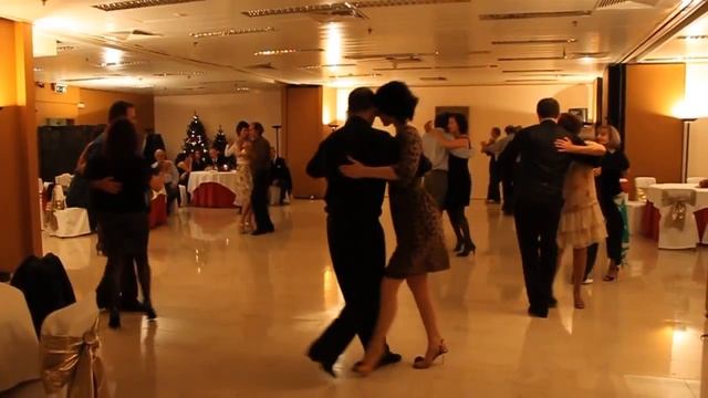 JANTAR DE NATAL + MILONGA DA ESCOLA LIÇÃO DE TANGO 2012 - V смотреть онлайн