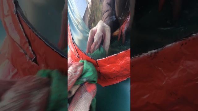 Битумная лента отклеилась. Как сделать / установить / восстановить гидроизоляю дымохода и крыши смотреть онлайн