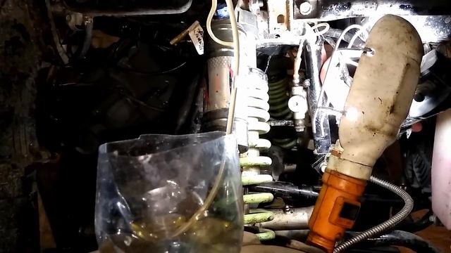 Stels 700D проект DROVA часть 33 Масло в редуктора жижу в тормоза и погнали смотреть онлайн