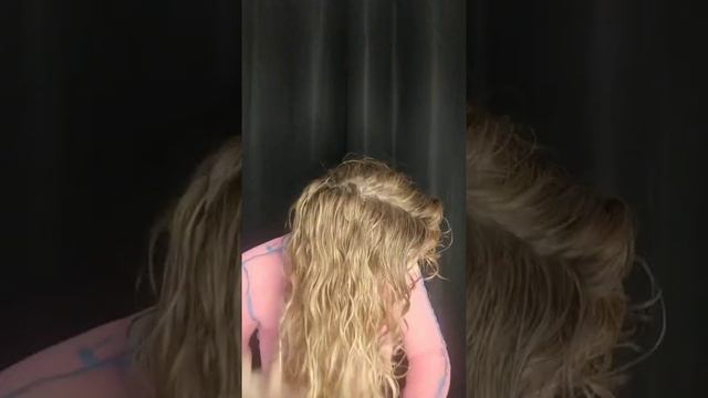 Curly Hair Tutorial Using Umberto Giannini