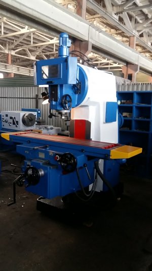 Станок вертикально-фрезерный ВМ127