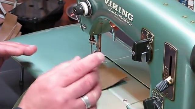 Erin's Husqvarna Viking Type 21 - Mowing Through THREE layers of Genuine Cowhide Leather..!! смотреть онлайн