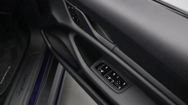 2021 Porsche Taycan смотреть онлайн