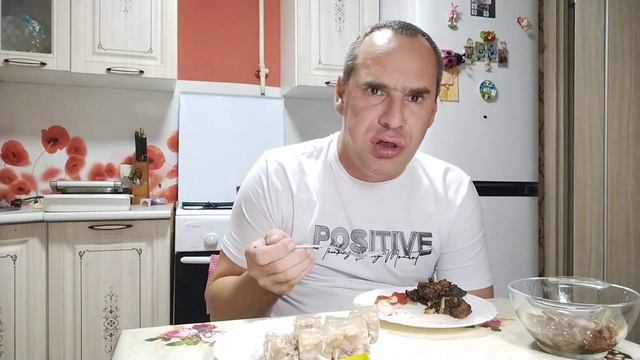 МУКБАНГ. Протушили МЯСО/божественно стало. Грибочки что надо. смотреть онлайн