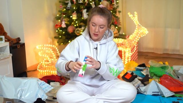 СКУПИЛА ВСЕ ПОТЕРЯННЫЕ ПОСЫЛКИ С почты! смотреть онлайн