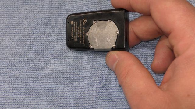 Aston Martin Crystal Key Fob Battery Replacement смотреть онлайн