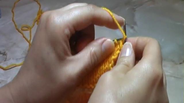 Шапочка для девочки (одним уроком). Вязание на спицах смотреть онлайн