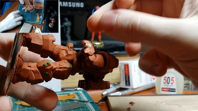 Как слепить робота из Techwars - рубим пушку и ставим её на магнит. Моделирование в лепке. #2