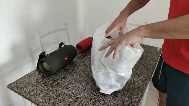 JBL Boombox 2 - Unboxing PT-BR смотреть онлайн