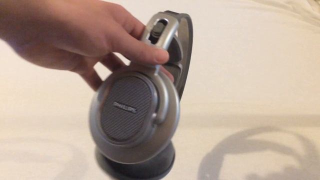 Vintage Review: Philips SBC HP-1000 Semi-Open Back Circumaural Headphones смотреть онлайн