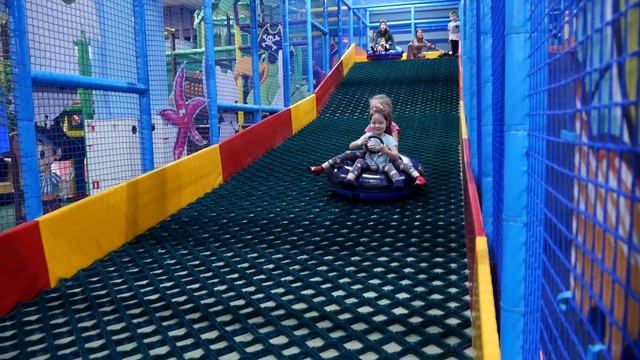Играем в активити парке Fun Jump Казань ТЦ Миллениум смотреть онлайн