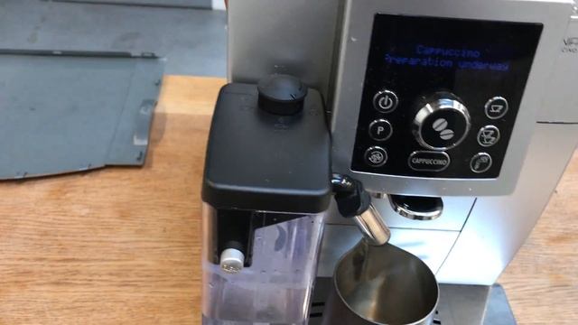 Showing Source of Leak on Delonghi Magnifica S Espresso Machine #1898 смотреть онлайн