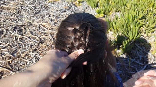 Ажурная (кружевная) французская коса, с петельками // French loop braid смотреть онлайн