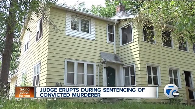 Angry judge erupts during sentencing of convicted murderer смотреть онлайн