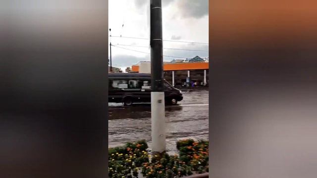 Витебск 17.08.2021 Ливень добрался и до нас смотреть онлайн