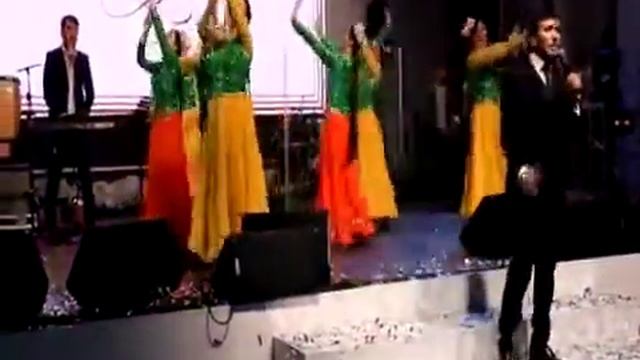 Таджикский танец на свадьбе в Москве. Ансамбль 'Бахор'. смотреть онлайн