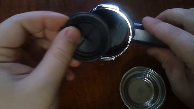 How to use the E.S.E. baskets with ground coffee on Saeco смотреть онлайн