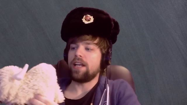 AMERICAN LEARNS RUSSIAN! | Russian Questions | DizzyDizaster