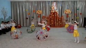 Детский сад №142 "Карамель" - Танец «За окошком снова непогодица», средняя группа «Ласточки»