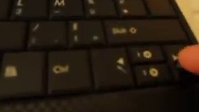 Comment resoudre l'erreur "Reboot and select boot device" au démarage de Windows смотреть онлайн