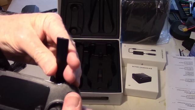 DJI Mavic Pro 4K Camera Drone Fly More Combo - What's Included and Why Get the Mavic Fly More Combo смотреть онлайн