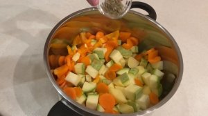 Диетический ОВОЩНОЙ СУП с рисом. Отлично усваивается и подходит для детского питания. Стол N5.