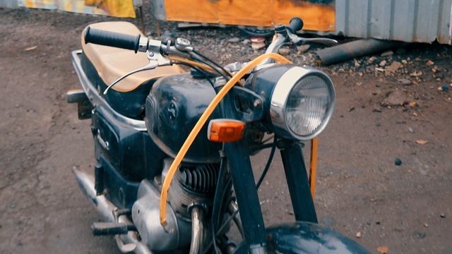 Мотоциклы под реставрацию: М-72, Иж-49, Восход -2. смотреть онлайн
