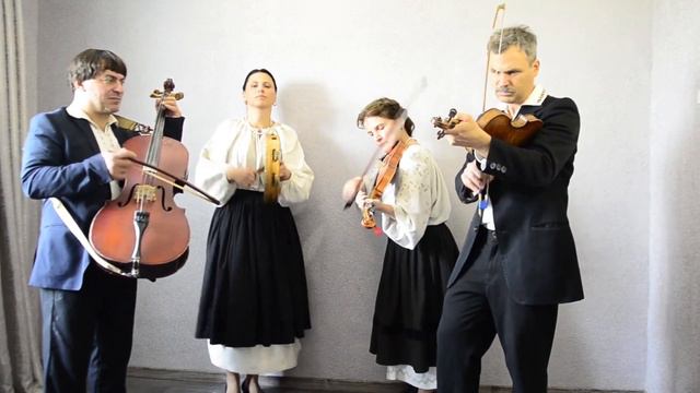 Триколінний гопак смотреть онлайн