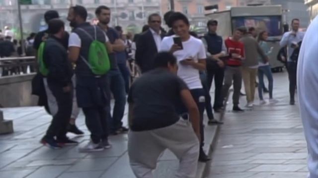 "DESPACITO" - STREET SAX PERFORMANCE (Rare Footage) смотреть онлайн