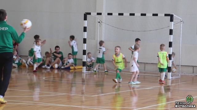 Футболика. Обзор 1-го тура. Детский футбол. Детская школа футбола.