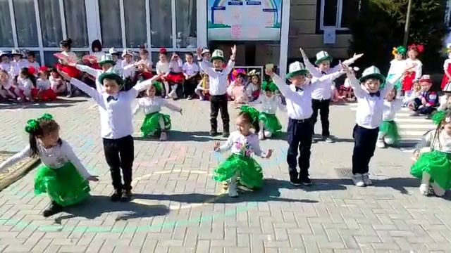 Нооруз майрамына карата балдар бийи