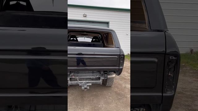 1979 Ford Bronco Build Update смотреть онлайн